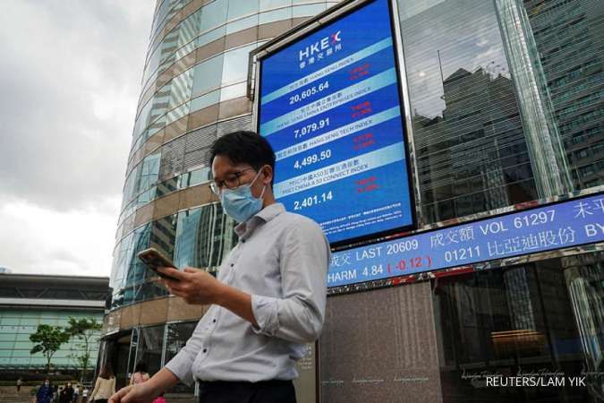 Asia Stocks Slide as Growth Outlook Darkens