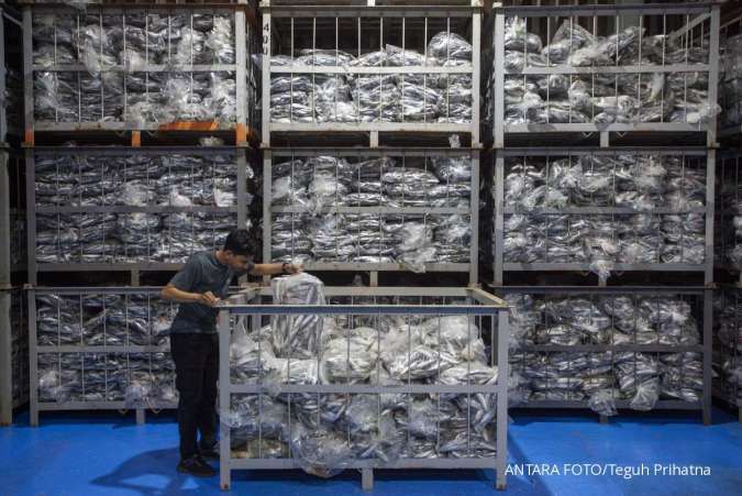 KKP Segel 20 Ton Ikan Salem Impor di Batam