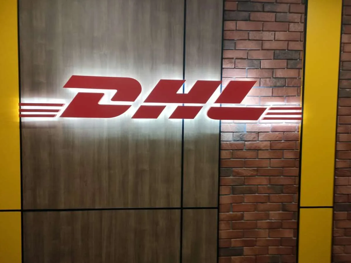 DHL Express Indonesia Meresmikan Service Point Cihampelas 