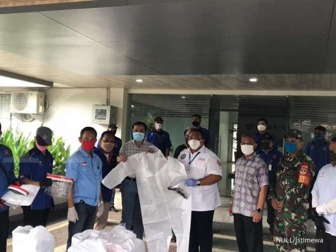 Rayakan May Day, Majelis Pekerja Buruh Indonesia serahkan ribuan APD ke rumah sakit