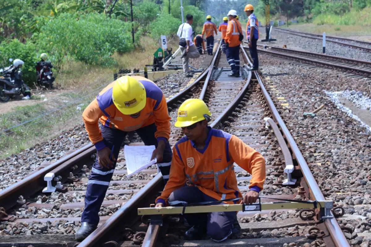 Hutama Karya rampungkan proyek pembangunan jalur kereta api dwi ganda paket A