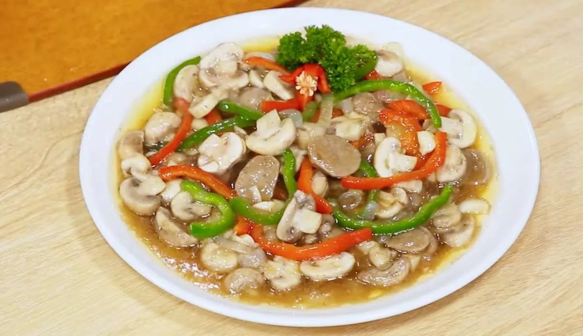 Resep Sarapan Tumis Kuah Jamur Baso yang Bertekstur Kenyal Kreasi Chef Rudy Choirudin