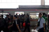 Pengguna Commuter Line Jabodetabek Selama Long Weekend Tembus 326.300 Orang