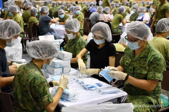 Singapore raises coronavirus alert to SARS level as new cases show spread