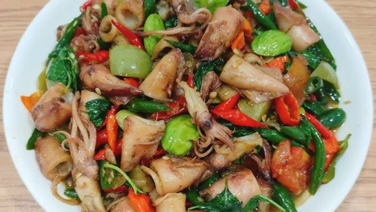 Resep Cumi Asin Cabe Hijau, Inspirasi Masakan Sehari-hari yang Murah Meriah
