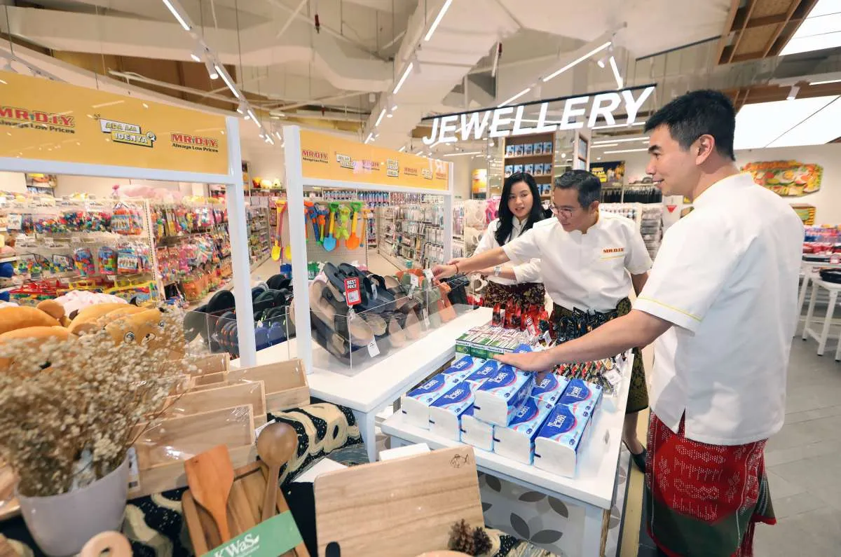 Raup Pendapatan Rp 3,73 triliun, Begini Prospek Mr DIY (MDIY)