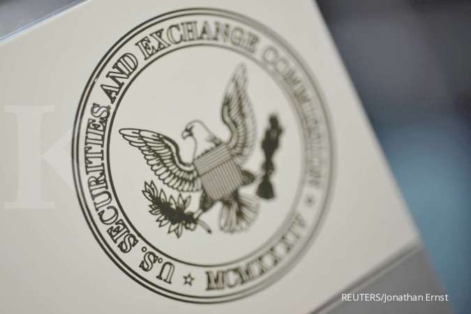 U.S. Regulators Fine 16 Wall Street Firms $1.8 Billion