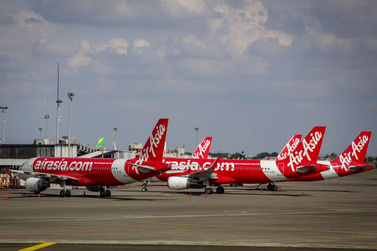 AirAsia Lakukan Efisiensi dengan Potong Gaji dan Renegosiasi Utang