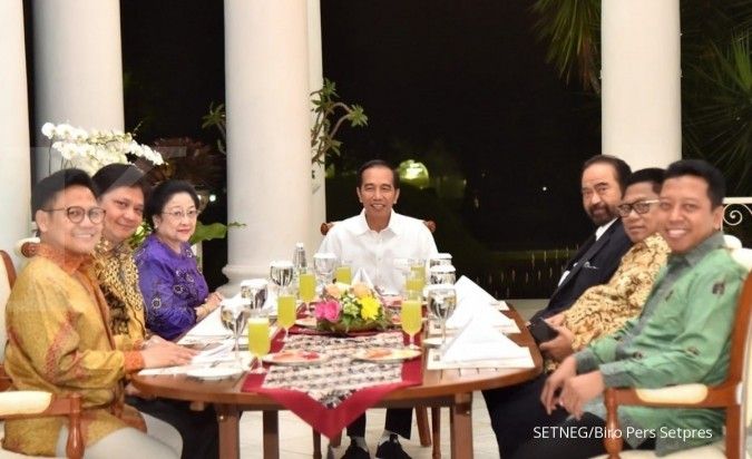 Jokowi makan malam bersama enam ketum parpol di Istana