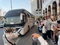 Haru! Jemaah Haji Indonesia Mulai Dipulangkan dari Madinah ke Tanah Air