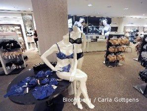 Merampas lingerie, kena denda US$ 500