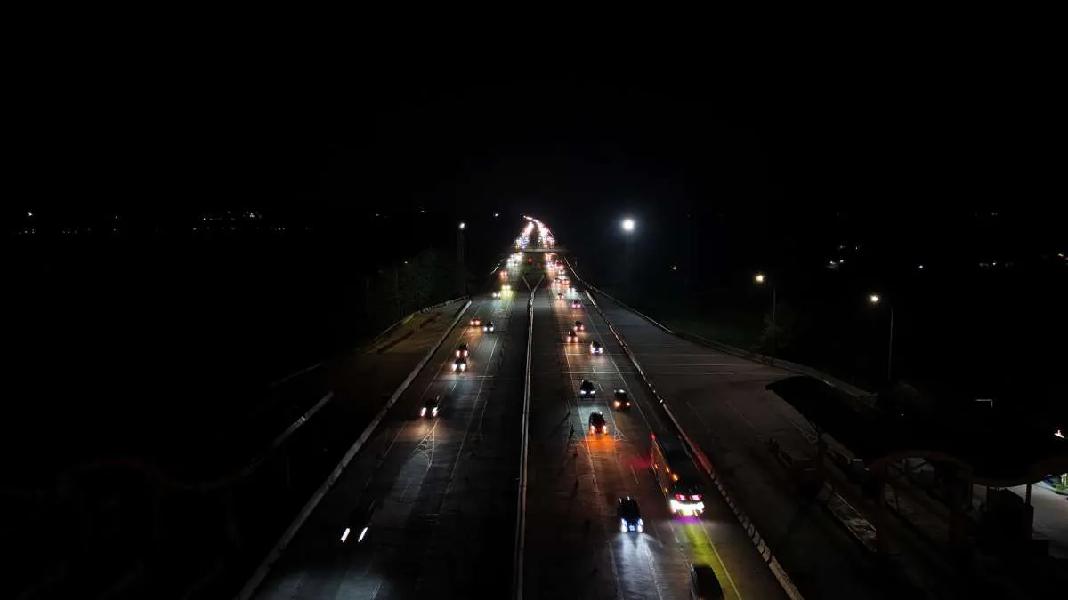 Astra Infra Catat 241.666 Kendaraan Melintas pada 1 Januari 2025