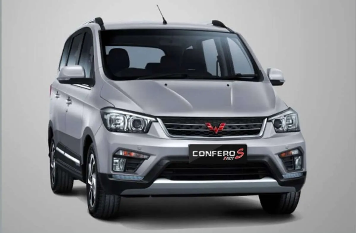 Diguyur insentif PPnBM, harga jual mobil Wuling seri Confero disesuaikan