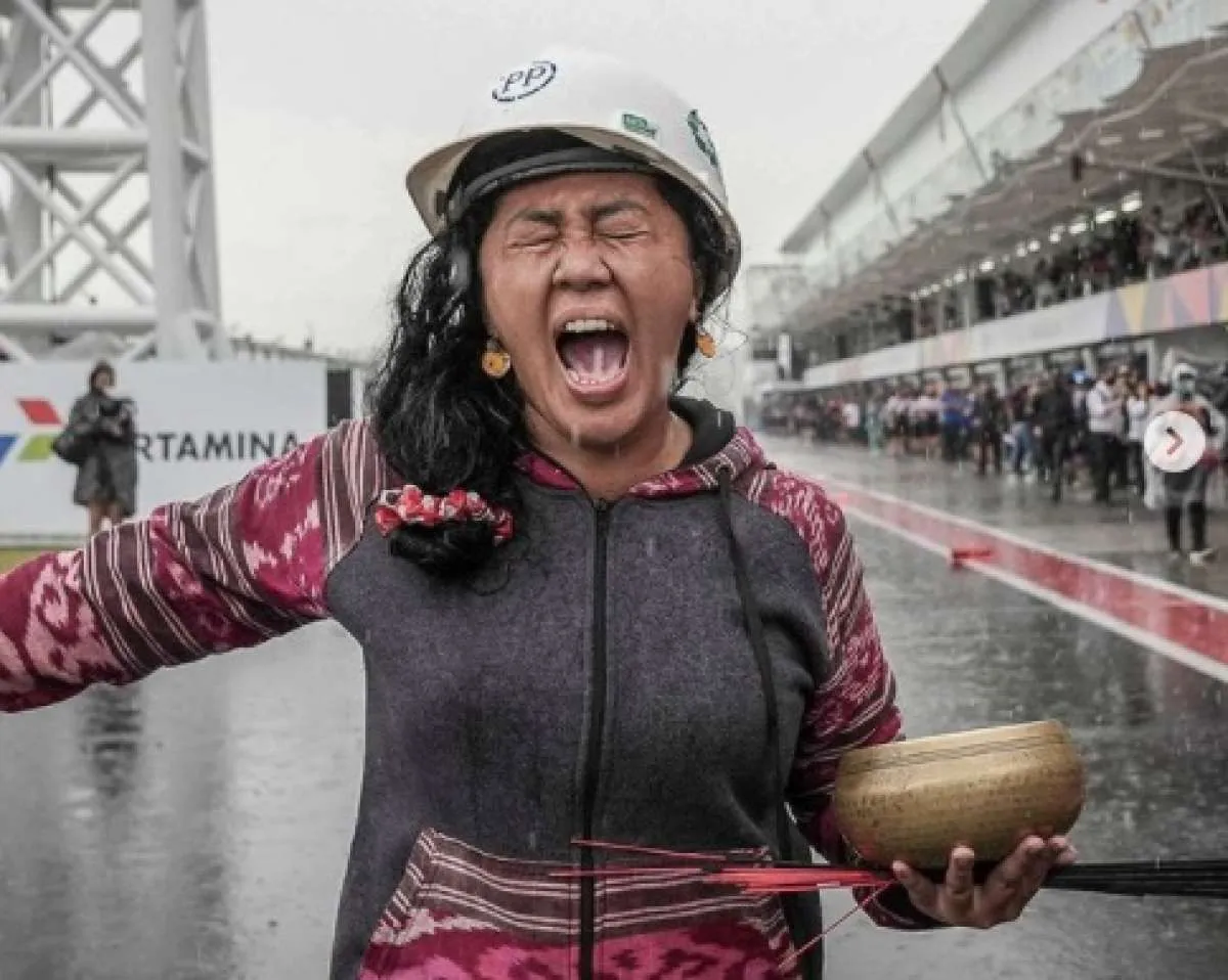 MotoGP Mandalika Banjir Pujian: Drainase Lintasan, Marshal, hingga Aksi Pawang Hujan 