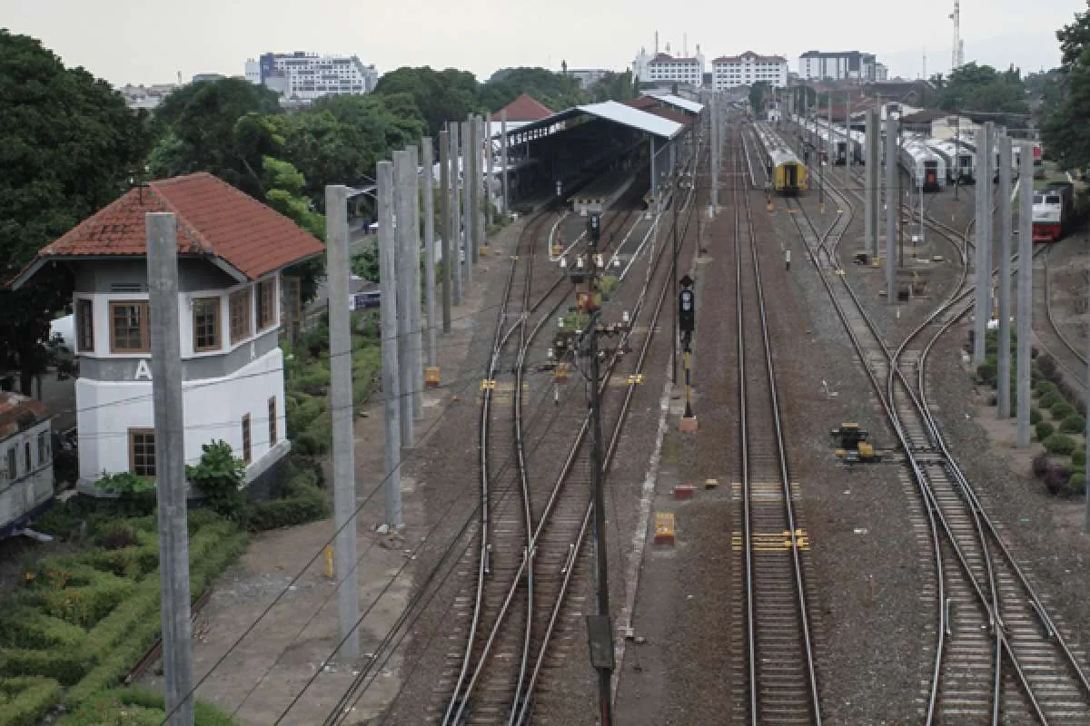 Transportasi kembali beroperasi, YLKI sebut pemerintah tak konsisten