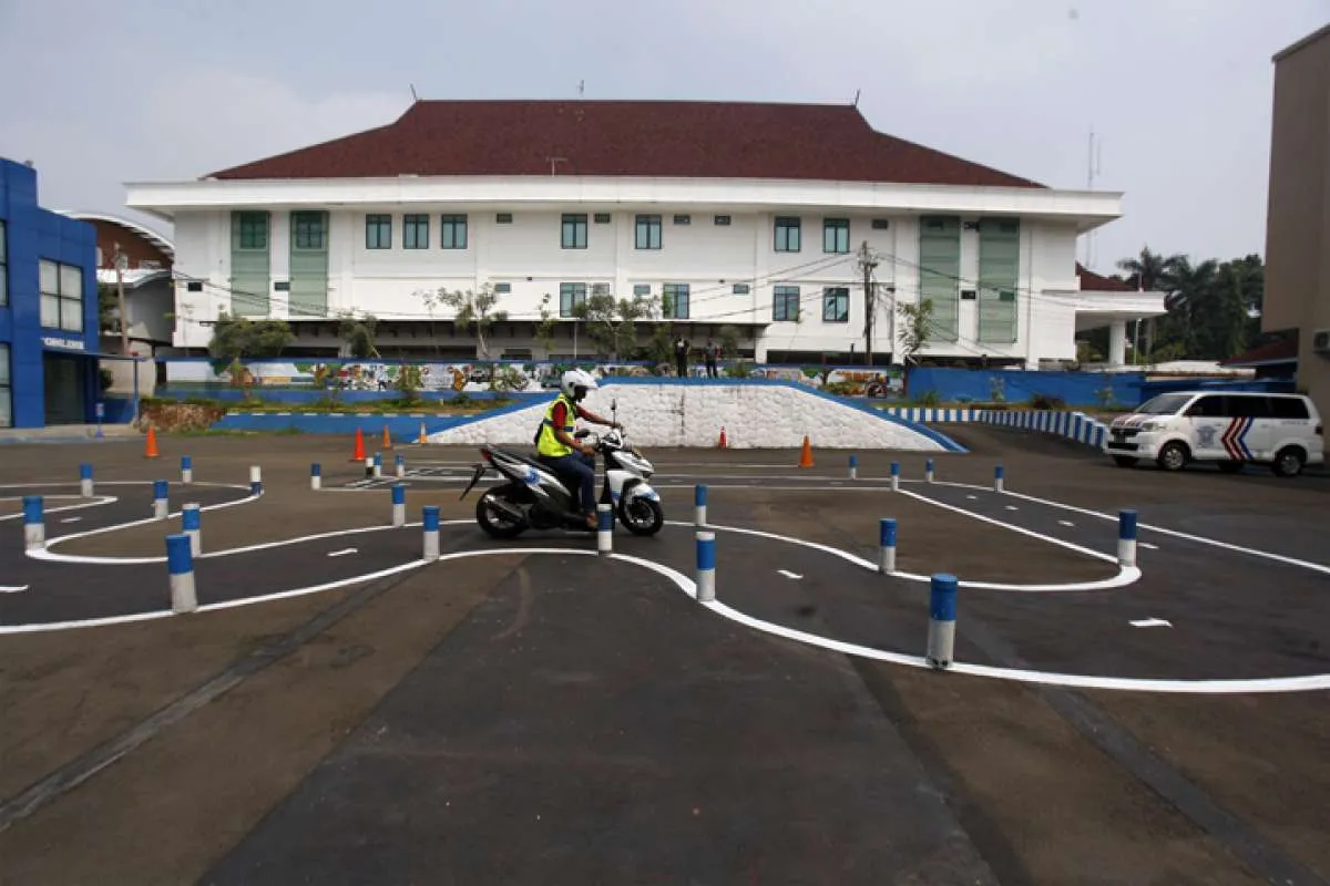 Perpanjang SIM Tanpa Ujian Praktik Di SIM Keliling Bekasi & Tangsel Hari Ini (3/7)