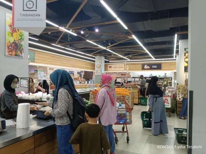 Pusat Belanja Tetap Beroperasi Paska Unjuk Rasa, Ada Panic Buying?