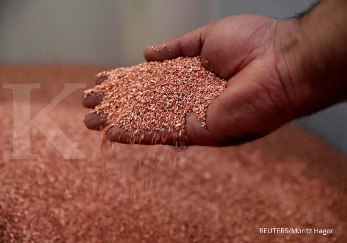 Copper Slides to Lowest Since March 2021 on Firm Dollar, Slowdown Fears