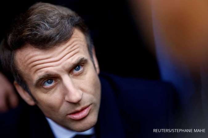 Presiden Prancis Emmanuel Macron akan Berbicara dengan Putin pada Hari Selasa