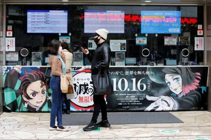 Tokyo urges shorter times for bars and restaurants in virus fight