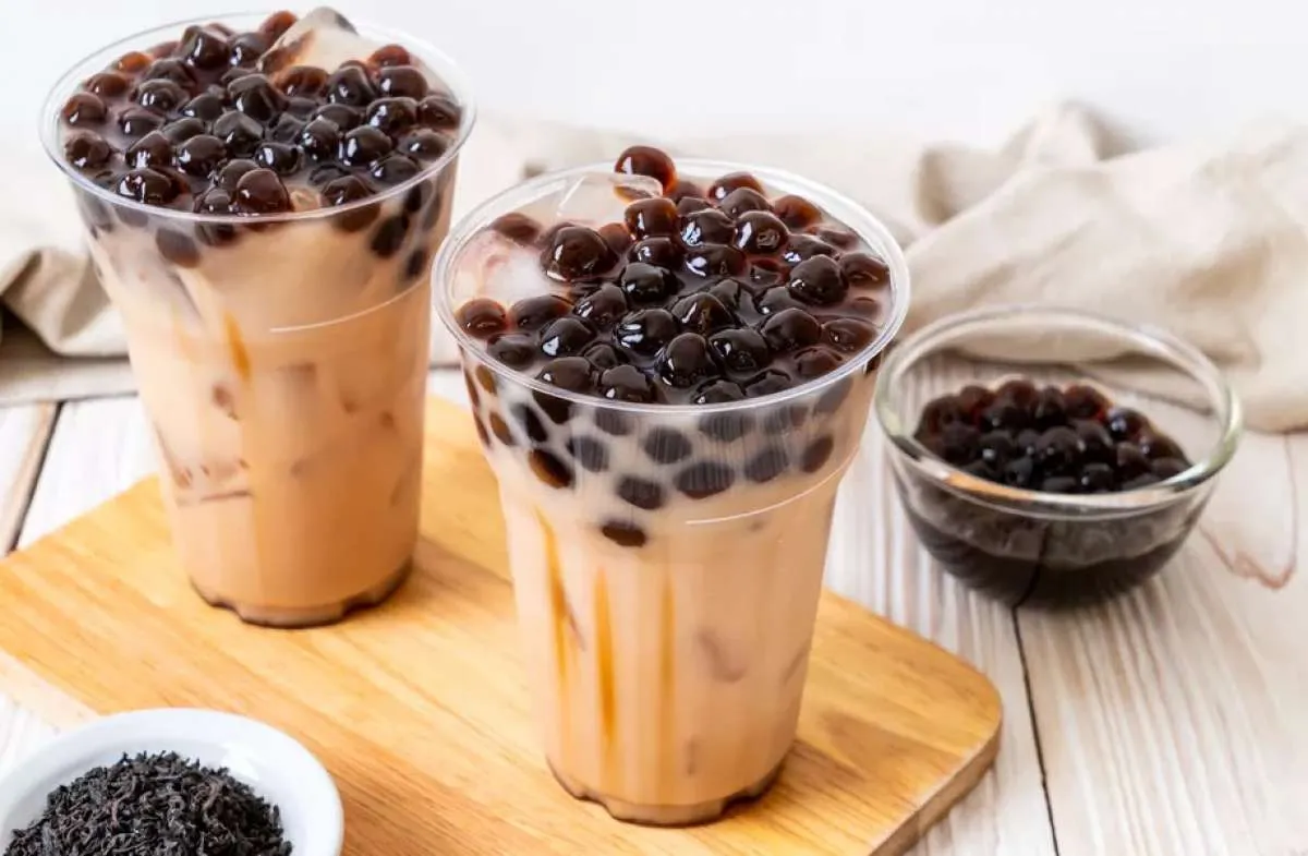 Awas! Minum teh dengan boba terlalu sering bisa mengganggu kesehatan