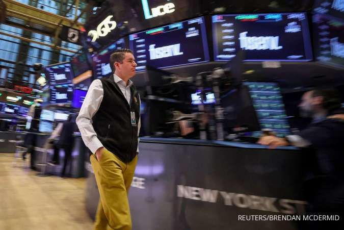 GLOBAL MARKETS - Stocks Steady, Dollar Up; Investors Brace for CPI