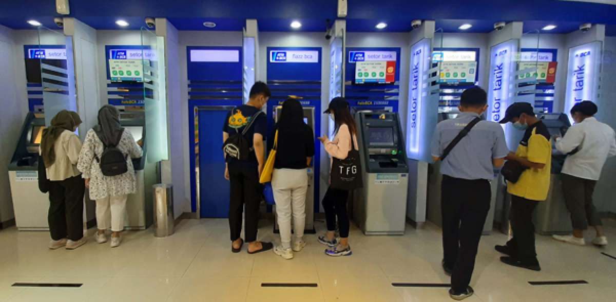 Waspada, Valuasi Bank Central Asia (BBCA) Mulai Mahal