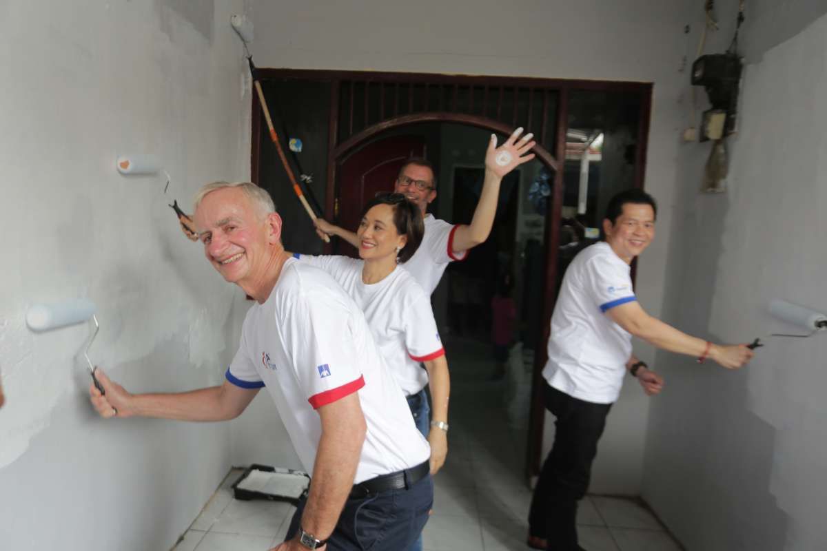 Axa Group Berkomitmen untuk Melindungi Masyarakat Indonesia, Mengulurkan Tangan kepada Korban Banjir Jakarta