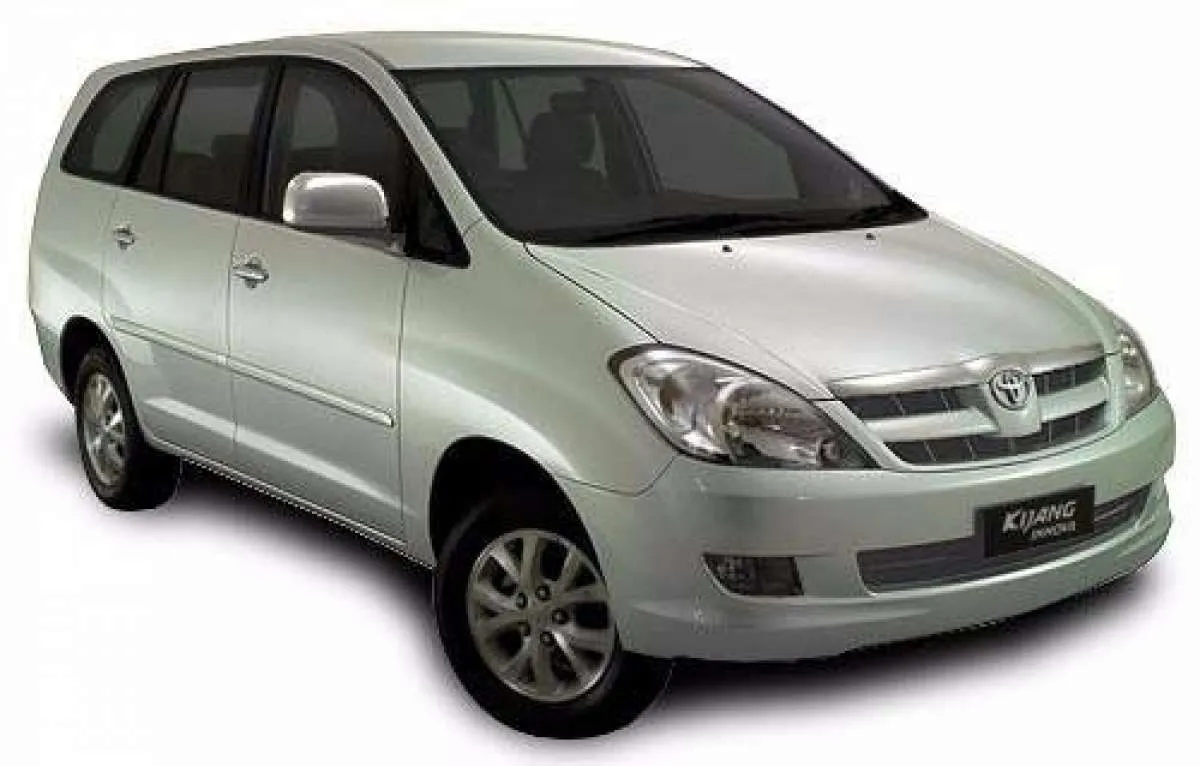 Dua hari lagi ditutup, lelang mobil dinas di Jakarta, Innova 2005 mulai Rp 14 juta