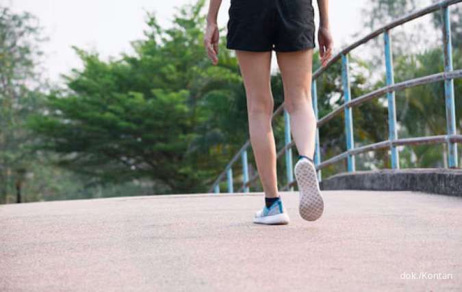 Durasi Jalan Kaki yang Efektif Turunkan Berat Badan dan Bakar Lemak Perut Durasi Jalan Kaki yang Efektif Turunkan Berat Badan dan Bakar Lemak Perut
