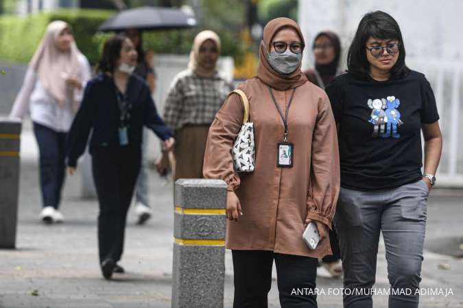 Badai PHK Terus Menerjang Indonesia Meski Ekonomi Tumbuh, Ini Kata Ekonom