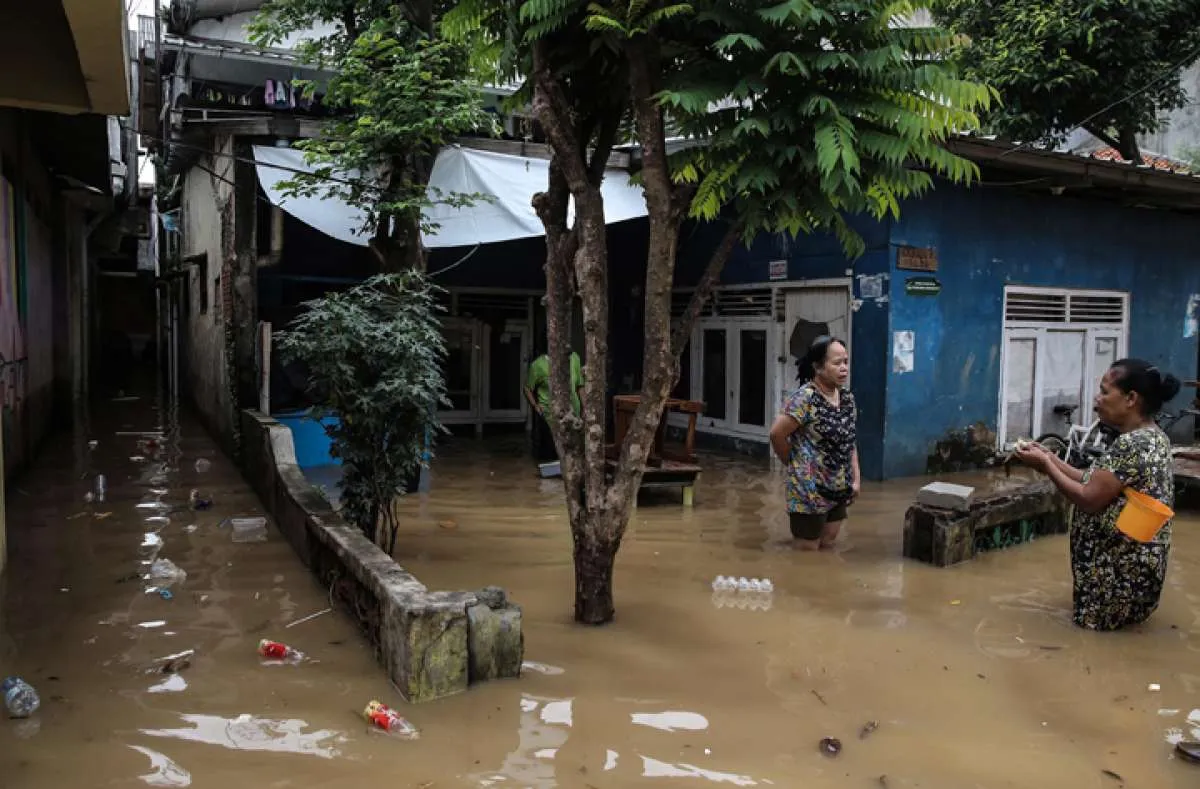 BMKG Rilis Peringatan Cuaca Hari Ini Hujan Lebat, Wilayah Jawa Siaga Bencana
