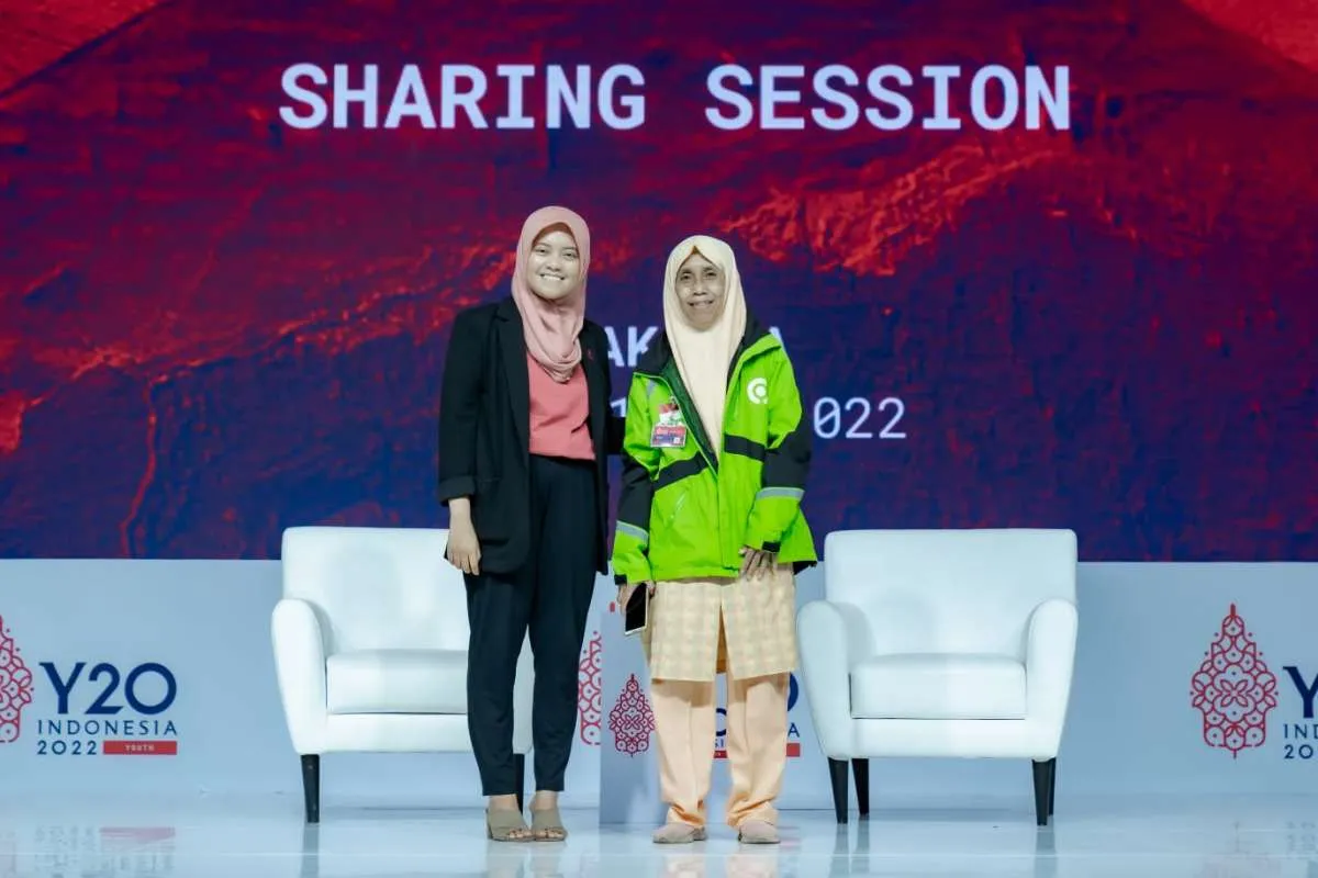 Tampil di Forum Y20 G20, Mitra Driver Srikandi Gojek Bikin Sandiaga Uno Terharu