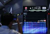 IHSG Ditutup Menguat, Intip Proyeksi dan Rekomendasi Sahamnya untuk Esok (26/3)