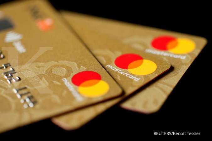  Visa dan Mastercard Akan Naikkan Biaya Transaksi Kartu Kredit ke Merchant