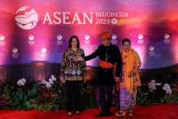 Berbaju Adat Betawi, Presiden dan Ibu Iriana Gelar Gala Dinner KTT Ke-43 ASEAN
