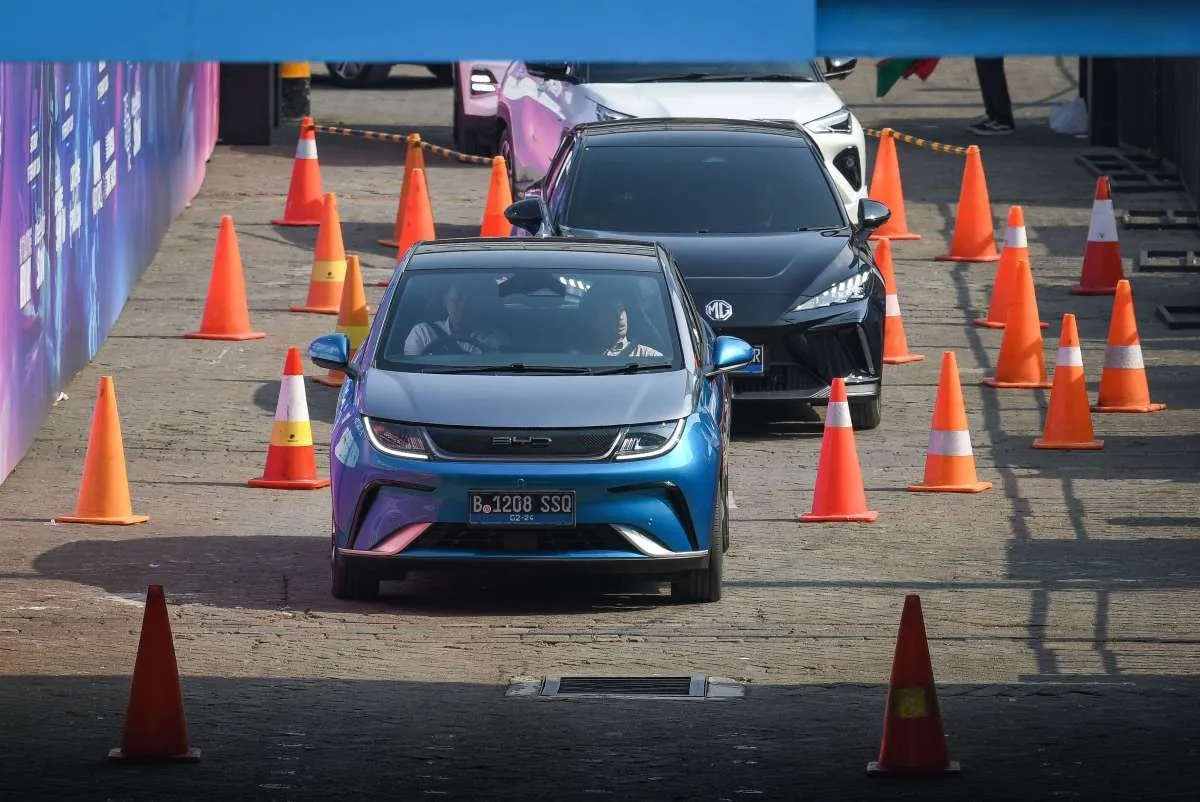 Penjualan Mobil di China Melandai