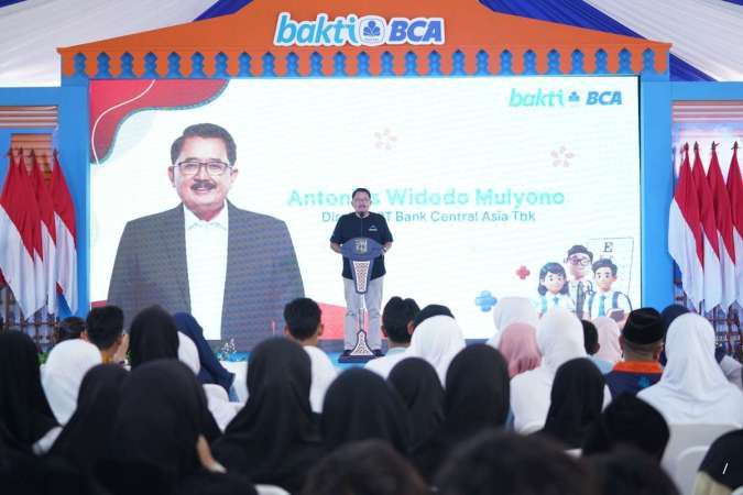 BCA Perkuat Investasi SDM lewat Program Kesehatan Mata Pelajar