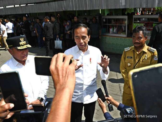 Bertemu Surya Paloh di Istana, Jokowi Klaim Tak Bahas Duet Anies - Cak Imin