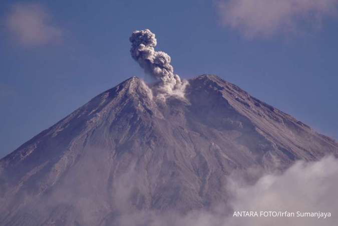 Gunung Semeru Sudah 3 Kali Erupsi Selasa (23/7) Pagi