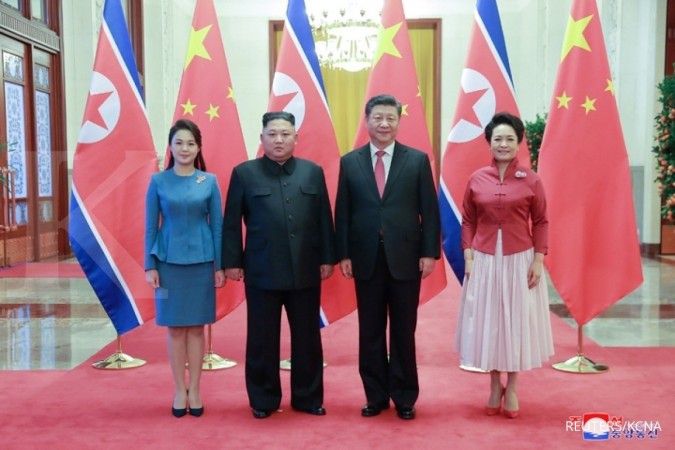 Presiden China Xi Jinping telah mendarat di Korea Utara dalam lawatan bersejarah