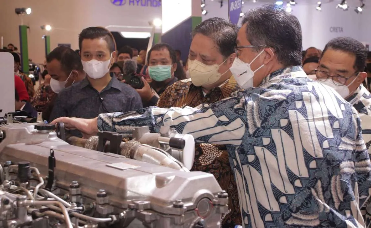 Bersiap terapkan Euro 4, Hino Motors tampilkan mesin common rail J08E terbaru