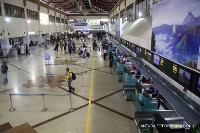Air transportation use drops 30 percent over holiday: Official