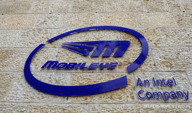 Intel Unit Mobileye Prices IPO Above Range to Raise $861 Million 