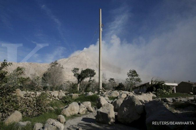 Gunung Sinabung masih semburkan abu vulkanik