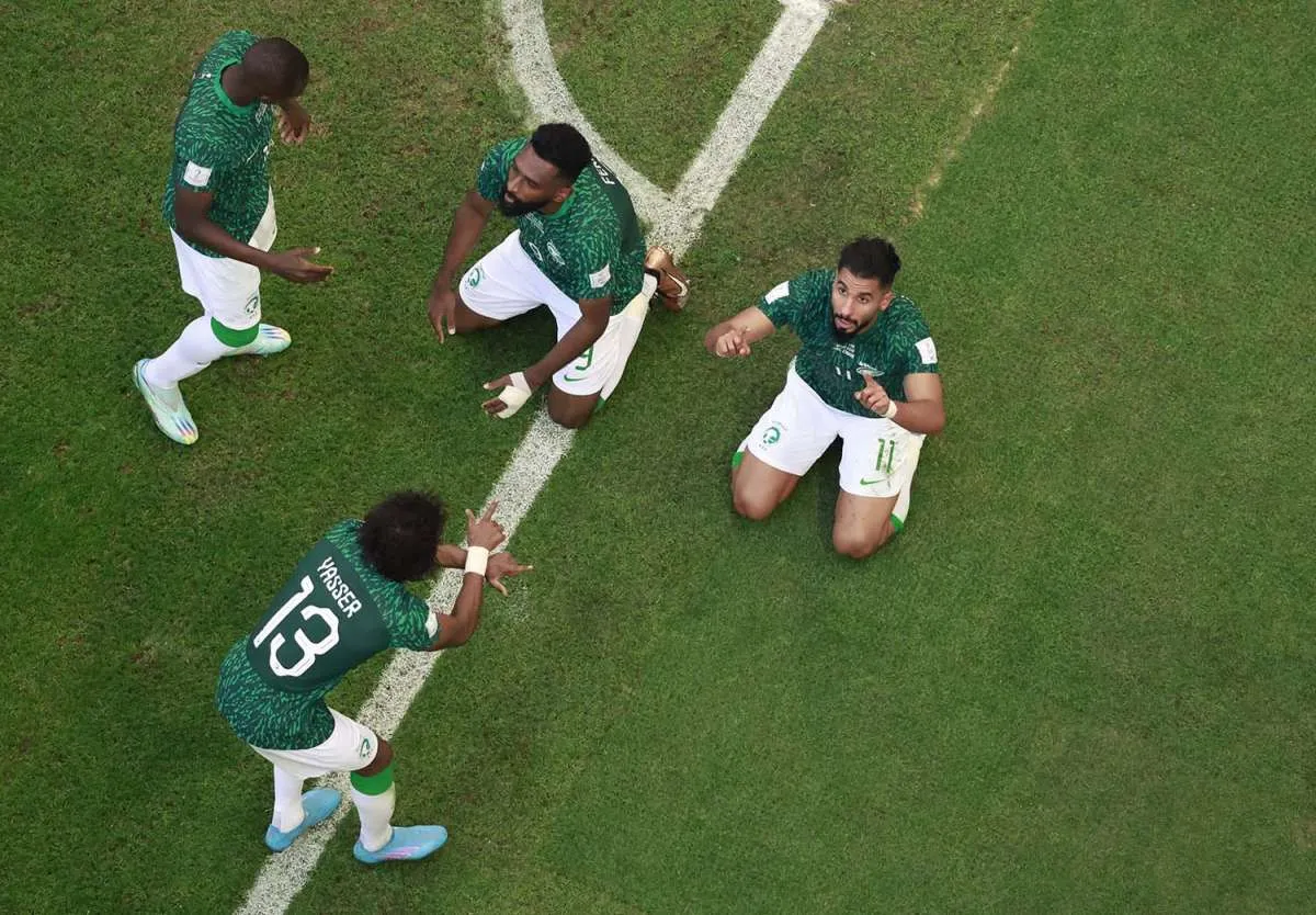 Pemain Timnas Arab Saudi Dapat Hadiah Mobil Rolls Royce, Berapa Harganya?