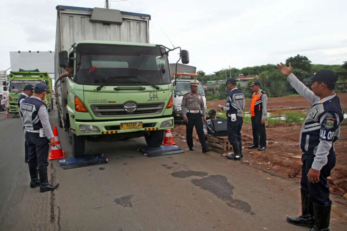 Resmi, truk ODOL tidak boleh lintas ruas Tol Tanjung Priok-Bandung
