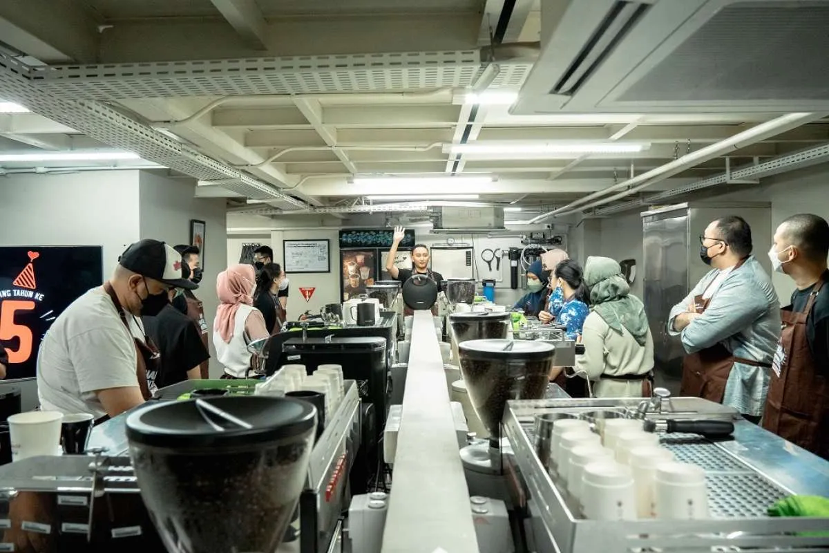  Kopi Kenangan: 5 Tahun Menyeduh Kopi Kenangan untuk Indonesia