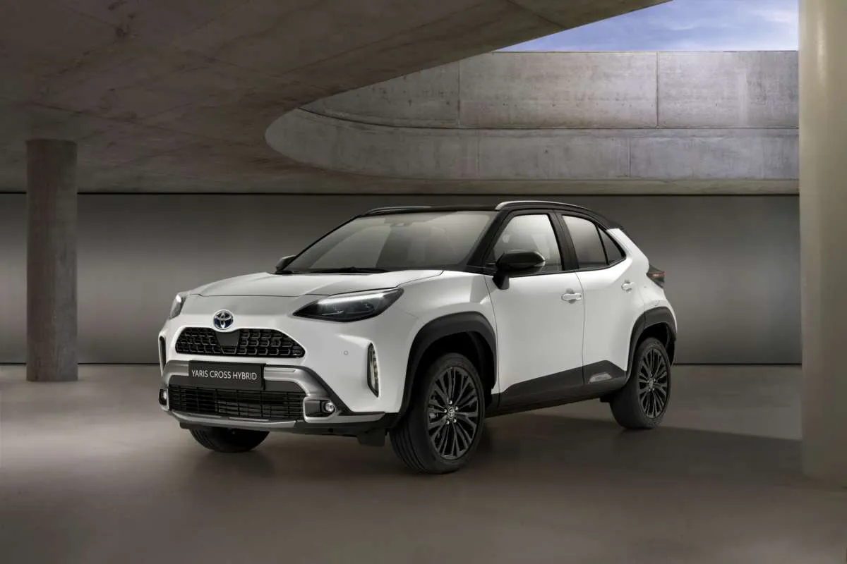 Varian terbaru mobil Toyota Yaris Cross meluncur, punya fitur yang lebih garang