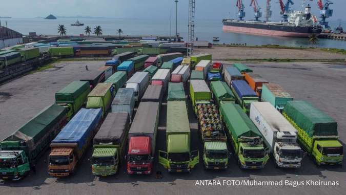 Truk Sumbu Tiga Dilarang Melintas di Tol Selama Libur Nataru